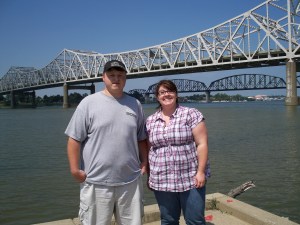 We couldn't begin our journey without stopping in Louisville to walk along the waterfront - and of course stop for some pictures!